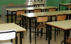 scuola-banchi-320x200