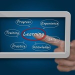 Screen4All Campus: corso di formazione a Parigi sul mondo digitale