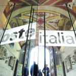 Poste Italiane, assunzioni per diplomati e laureati